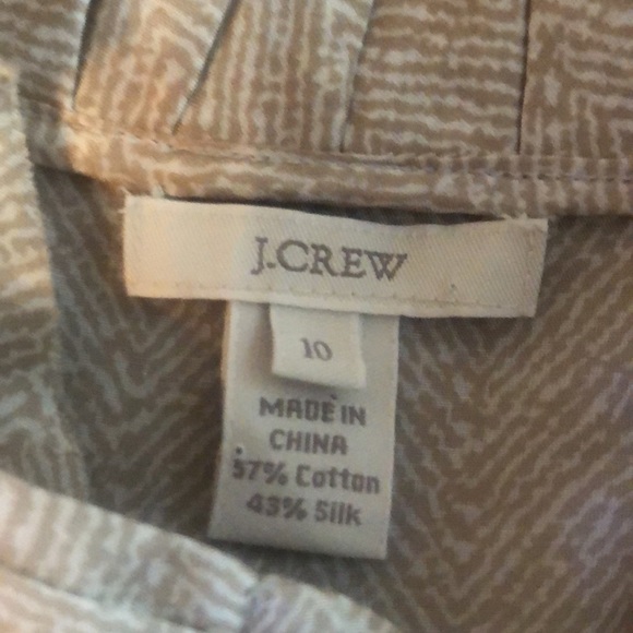 Blouse with ruffle detail - Picture 2 of 2